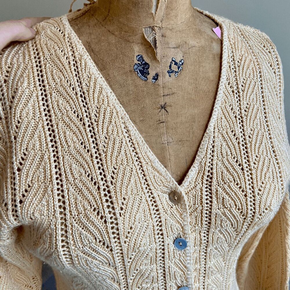 VTG Romantic Cottagecore Cardigan Butter Yellow Scalloped Knit S/M - Picture 12 of 16